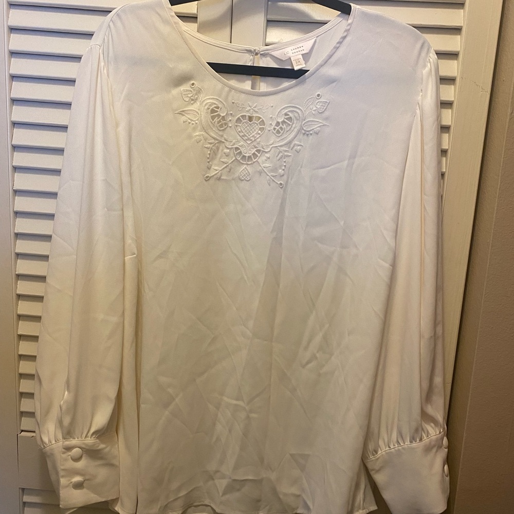 LC Lauren Conrad White Blouse with Embroidered Detail